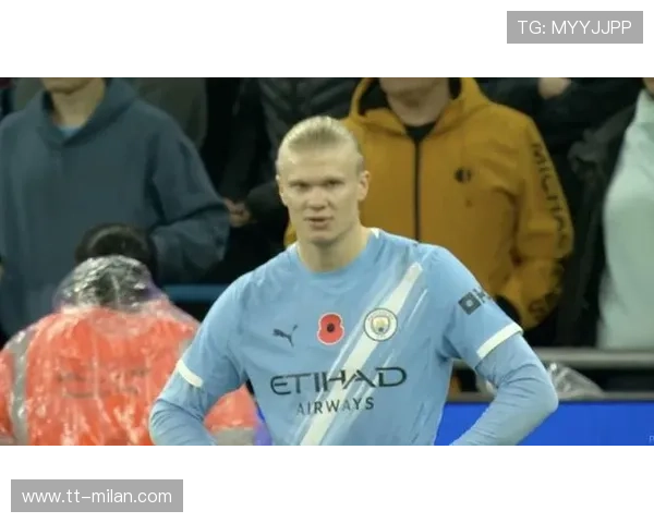 哈兰德点球主罚冷静入网